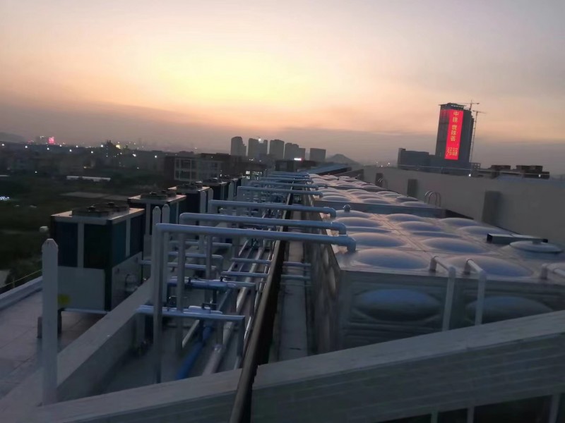 空气能多连机组